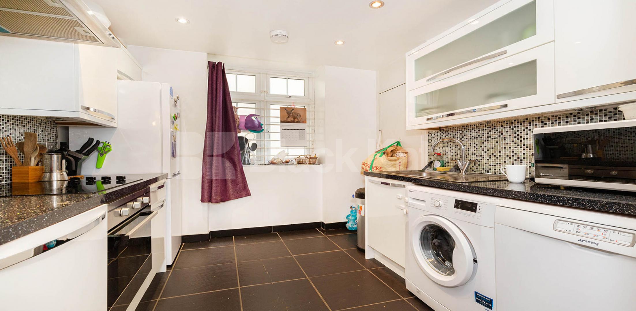 			NEW INSTRUCTION!, 2 Bedroom, 1 bath, 1 reception Flat			 Northwick Terrace, ST JOHNS WOOD - MAIDA VALE